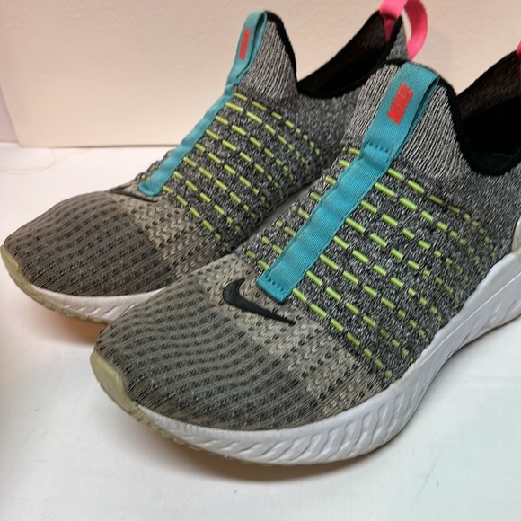 Nike Men's Gray React Phantom Run Flyknit 2 White/black-flash Crimson Sz. 6.5 - Picture 11 of 12